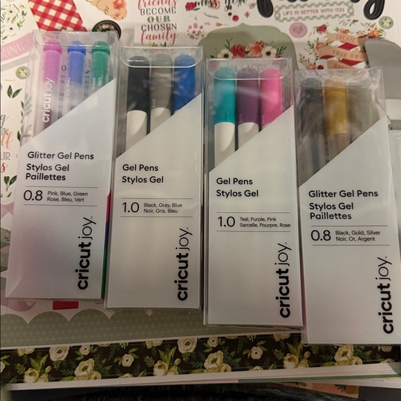 Cricut Joy machine with carry case and bundle of accessories. - Picture 5 of 17